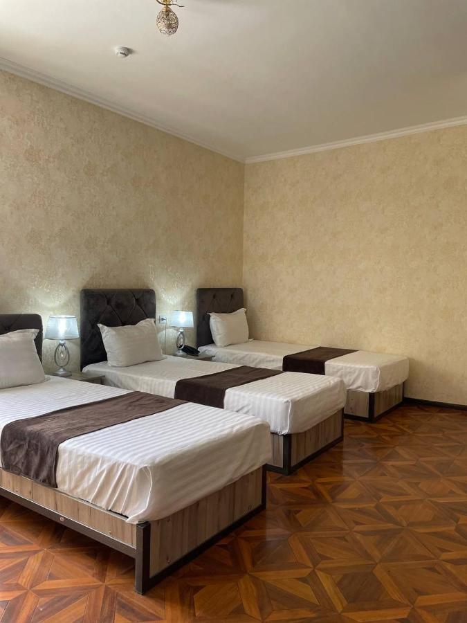 Yantai Hotel ทาชเคนต์ ภายนอก รูปภาพ